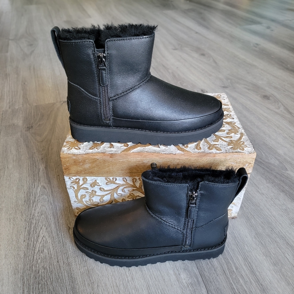 UGG Classic Zip Mini Leather Boot